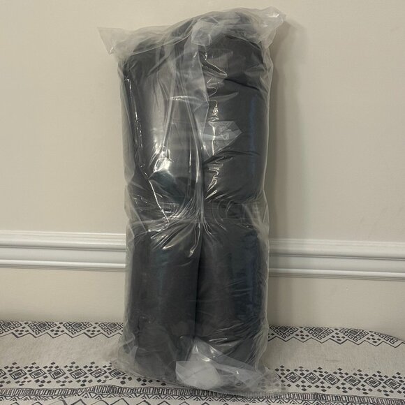 UnHide Small Floof Pet Bed - Picture 5 of 9